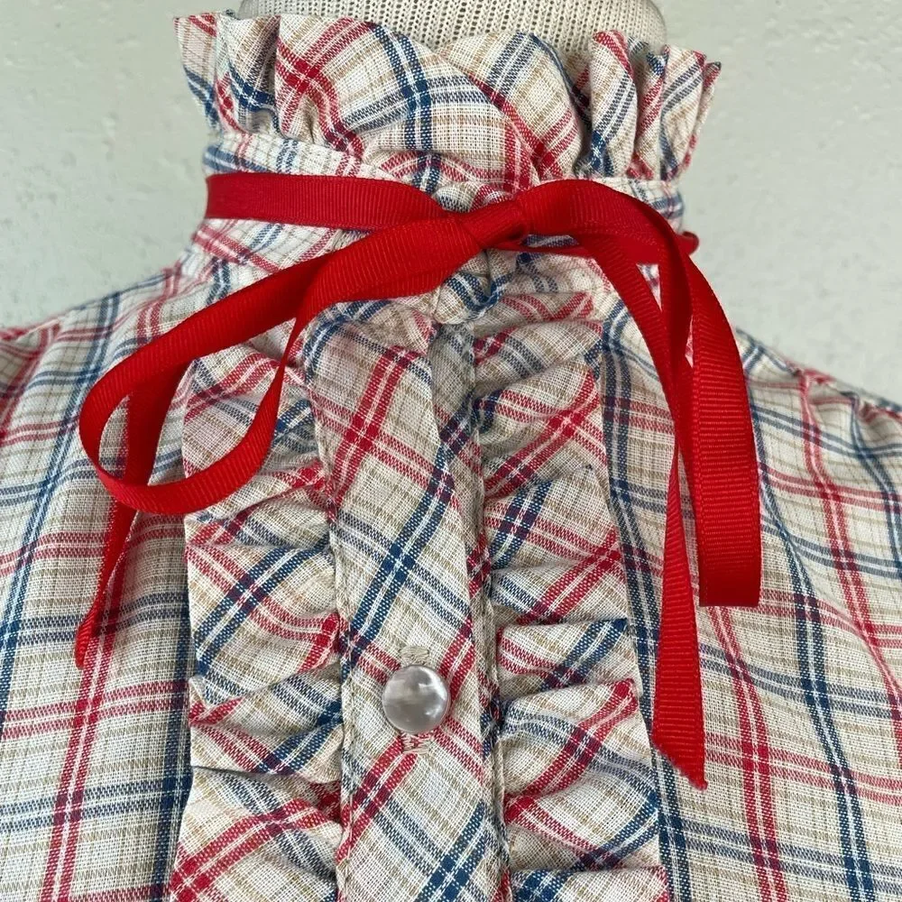 Jody Blouse love buttons